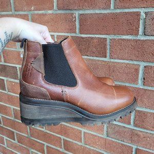 Brown leather Chelsea ankle boots
